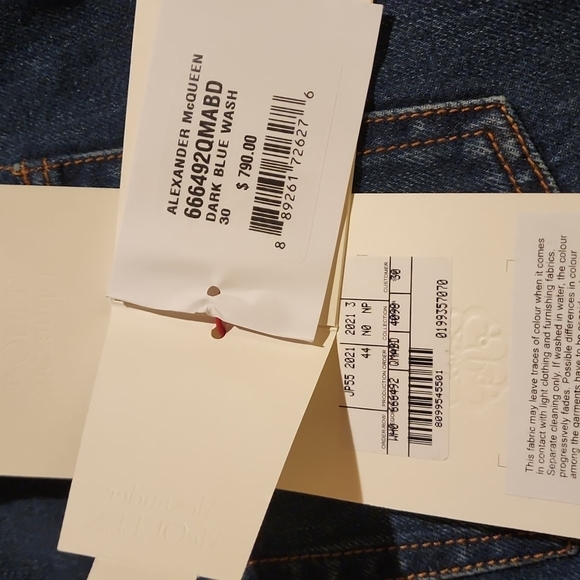 Alexander Mcqueen -The perfect cuffed pant with darts at waiste so flattering 30 - Picture 7 of 10